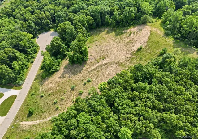 Photo 3 of Land for sale at 20 Grand Summit Dr, Fenton, MI 48430 | MLS# 20261052907 | Listing updated on 2026-07-10
