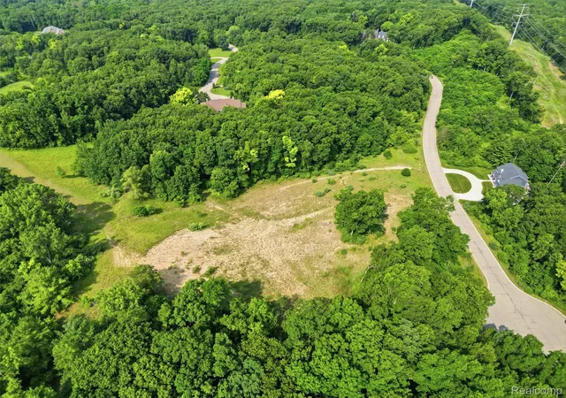 Photo 4 of Land for sale at 20 Grand Summit Dr, Fenton, MI 48430 | MLS# 20261052907 | Listing updated on 2026-07-10