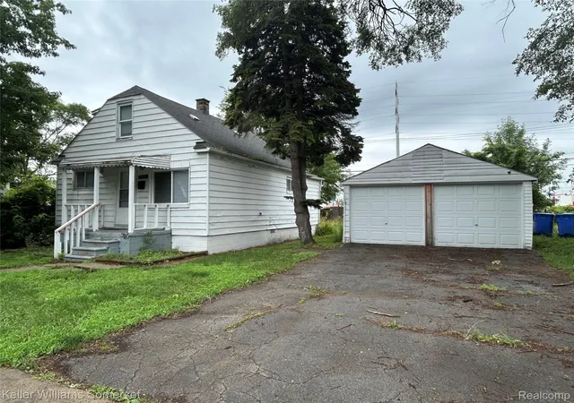 Photo 4 of Single family home for sale at 11376 Rivard Ave, Warren, MI 48089 | MLS# 20261052908 | Listing updated on 2026-09-22