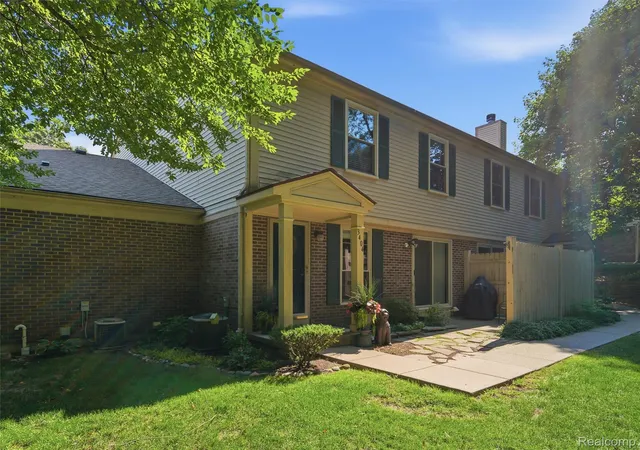 3rd image of 3404 Gingell Dr, Lake Orion, MI 48359 | MLS# 20261052909