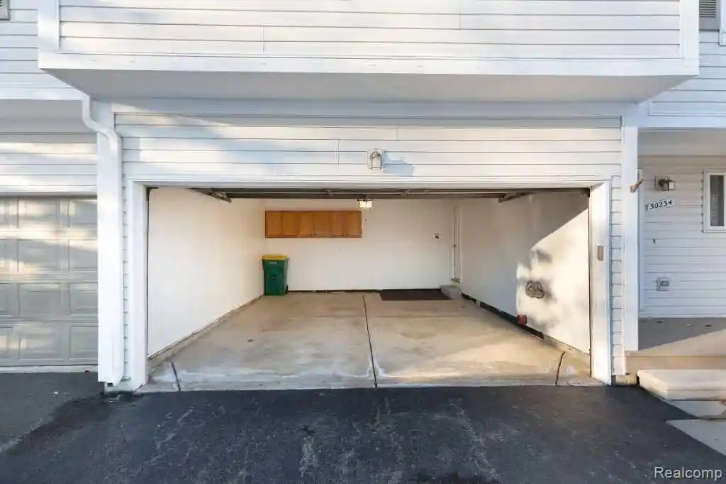 Listing Photo 30 - Condo for sale in 50234 Helfer Blvd located at 50234 Helfer Blvd, Wixom, MI 48393 - Unit 50234 Helfer Blvd