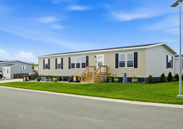 Photo 1 of Single family home for sale at 287 Rosebud Ct, Port Huron, MI 48060 | MLS# 20261052912 | Listing updated on 2026-08-30