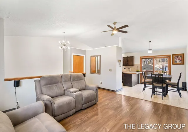 Photo 4 of Single family home for sale at 651 S 160th Avenue, Holland, MI 49423 | MLS# 71026035193 | Listing updated on 2026-08-27