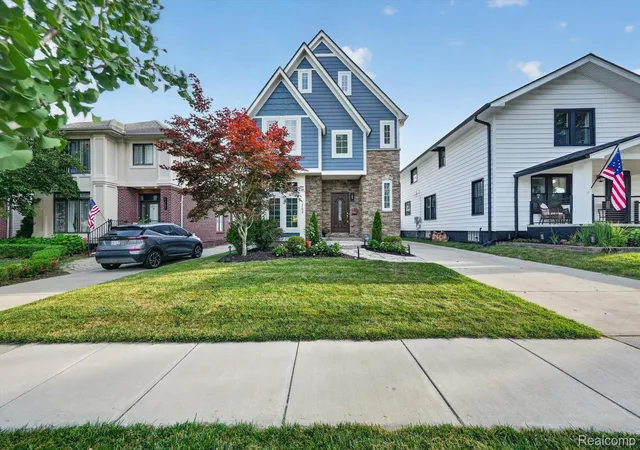 Photo 1 of Sale Pending at 1263 Davis Ave, Birmingham, MI 48009 | MLS# 20261052942 | Listing updated on 2026-07-20
