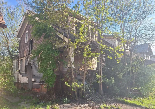 Photo 3 of Single family home for sale at 85 Geneva St, Highland Park, MI 48203 | MLS# 20261052941 | Listing updated on 2026-07-16