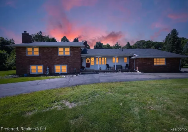Photo 1 of Single family home for sale at 22519 Woodrising Ln, Farmington Hills, MI 48335 | MLS# 20261052945 | Listing updated on 2026-09-14