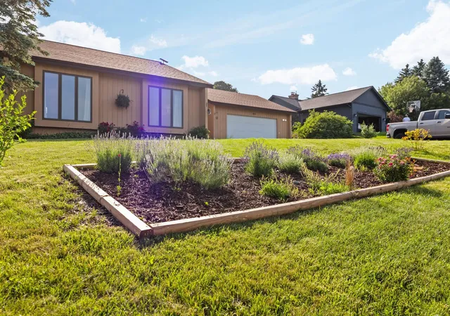Photo 3 of Single family home for sale at 13572 S High Point Dr, Traverse City, MI 49684 | MLS# 78080070907 | Listing updated on 2026-07-15