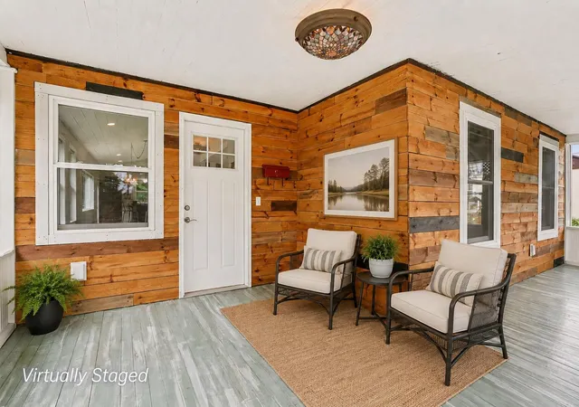 Photo 4 of Single family home for sale at 1130 S Shore Dr, Holland, MI 49423 | MLS# 71026035211 | Listing updated on 2026-07-30