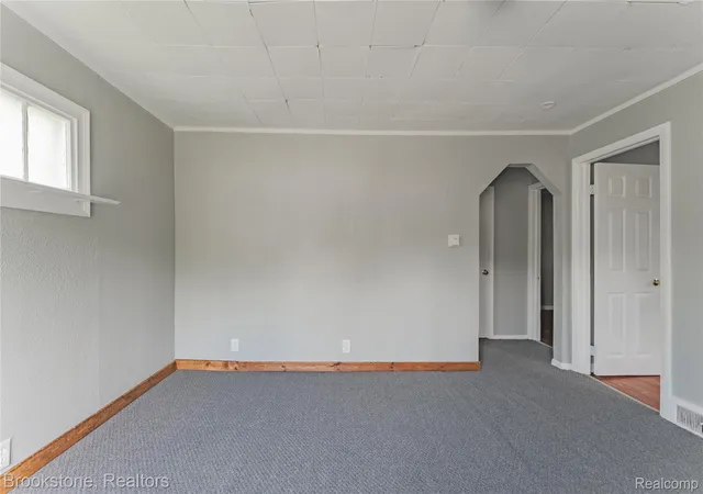 Photo 4 of Single family home for sale at 62 Court St, Pontiac, MI 48342 | MLS# 20261052957 | Listing updated on 2026-10-09