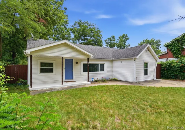 Photo 1 of Single family home for sale at 890 E Grand Blvd, Ypsilanti, MI 48198 | MLS# 20261052986 | Listing updated on 2026-09-11