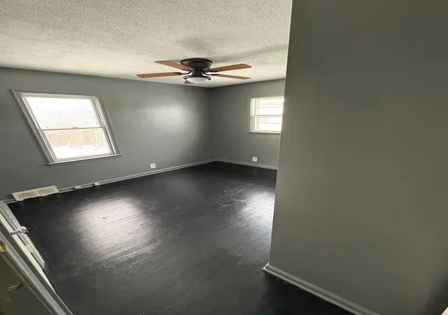 Photo 4 of Single family home for sale at 4915 Birchcrest Dr, Flint, MI 48504 | MLS# 5050214426 | Listing updated on 2026-07-22