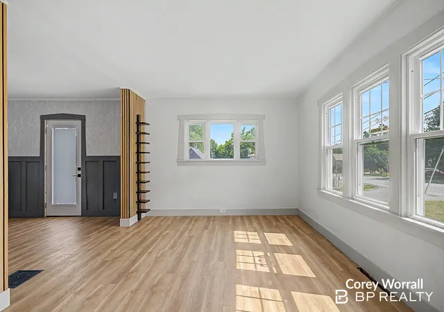Photo 3 of Single family home for sale at 2941 Coit Ave Ne, Grand Rapids, MI 49505 | MLS# 65026035253 | Listing updated on 2026-09-11