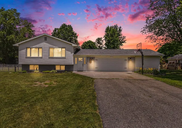 1st image of 8197 S Federal Rd, Shepherd, MI 48883 | MLS# 79080070915