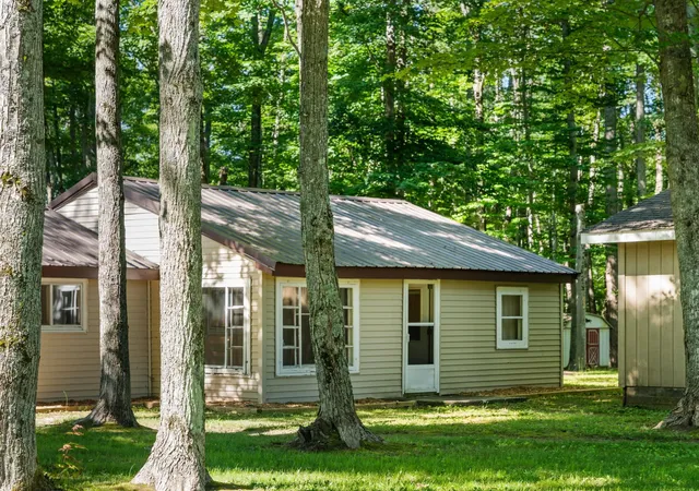 1st image of 5251 E Shore Dr, Kalkaska, MI 49646 | MLS# 78080070916
