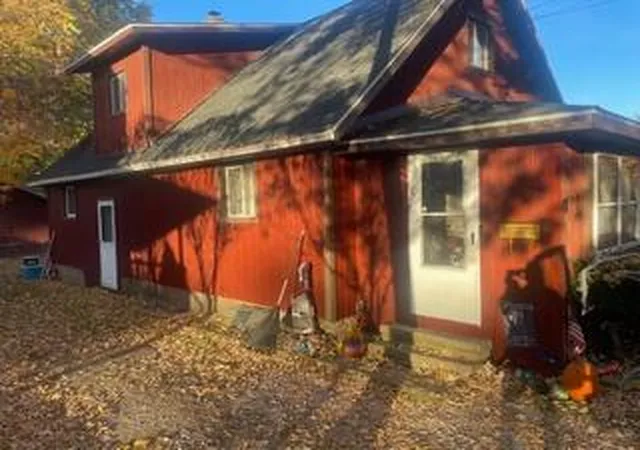 Photo 4 of Single family home for sale at 204 W Berry Ave, Lansing, MI 48910 | MLS# 65026035262 | Listing updated on 2026-09-09
