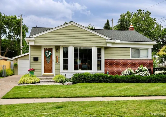 1st image of 5136 Earl Dr, Warren, MI 48092 | MLS# 20261053044