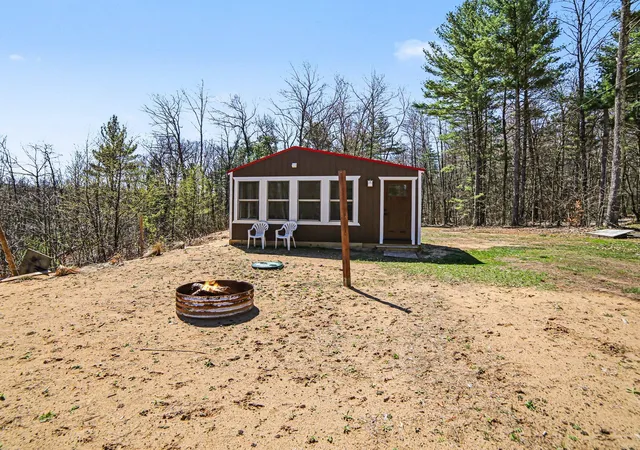 Photo 4 of Single family home for sale at 7364 N Northern Dr, Pentwater, MI 49449 | MLS# 67026035278 | Listing updated on 2026-07-24