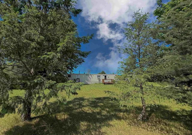 Photo 2 of Single family home for sale at 1395 E Duck Lake Rd, Grawn, MI 49637 | MLS# 78080070922 | Listing updated on 2026-07-13