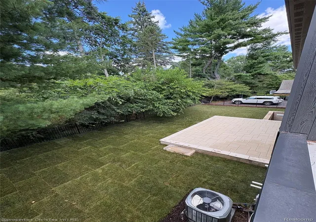 Photo 11 of Mansion for sale at 1570 Northlawn Blvd, Birmingham, MI 48009 | MLS# 20261053052 | Listing updated on 2026-07-30