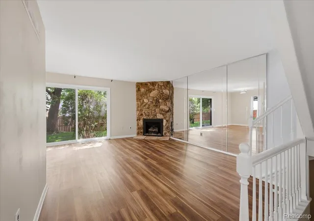 4th image of 1097 Kirts Blvd, Troy, MI 48084