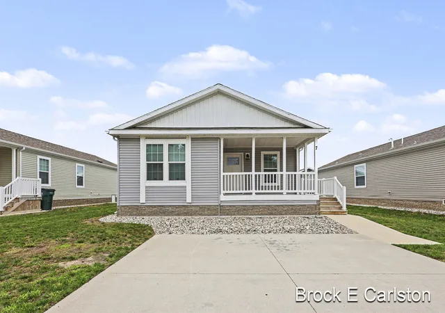 Photo 1 of Single family home for sale at 1283 E Ellis Rd #7, Norton Shores, MI 49441 | MLS# 71026035300 | Listing updated on 2026-07-14