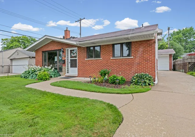 Photo 3 of Single family home for sale at 19824 Sussex St, Saint Clair Shores, MI 48081 | MLS# 58050214455 | Listing updated on 2026-09-17