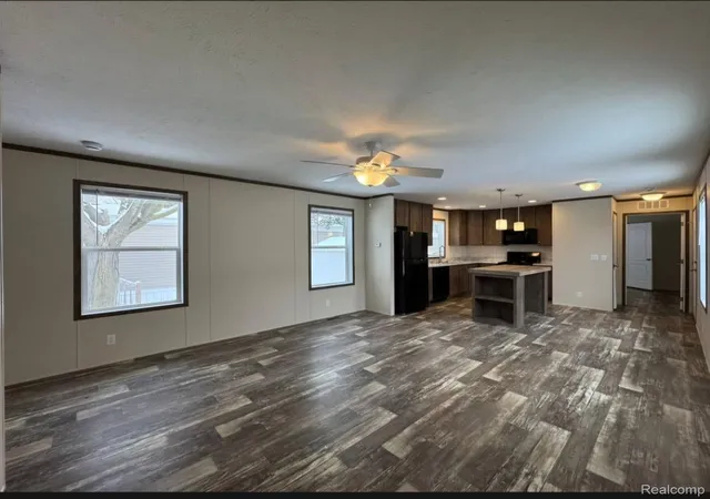 Photo 4 of Single family home for sale at 40 Sparrow Hl, Orion Charter Township Oakland, MI 48359 | MLS# 20261053121 | Listing updated on 2026-07-29