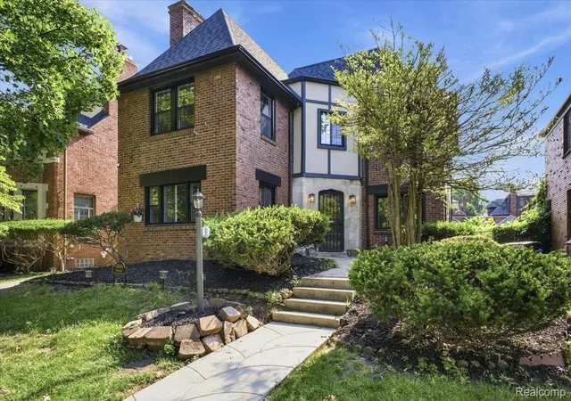 Photo 2 of Single family home for sale at 18084 Birchcrest Dr, Detroit, MI 48221 | MLS# 20261053125 | Listing updated on 2026-09-17