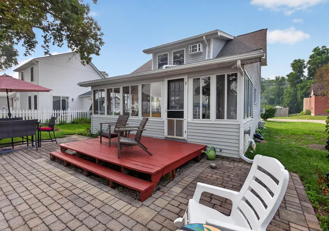 4th image of 321 Oakwood Ave, Clarklake, MI 49234 | MLS# 55026035341