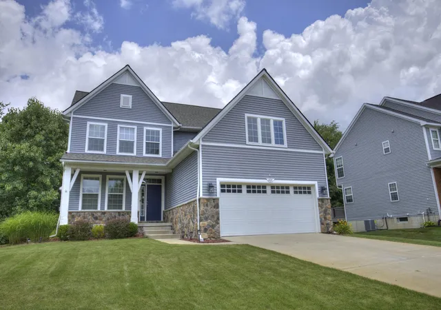 Photo 2 of Single family home for sale at 4070 Magnolia Pkwy, Jackson, MI 49201 | MLS# 55026035345 | Listing updated on 2026-09-13