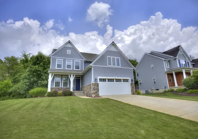 Photo 3 of Single family home for sale at 4070 Magnolia Pkwy, Jackson, MI 49201 | MLS# 55026035345 | Listing updated on 2026-09-13