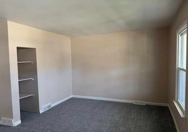 Photo 4 of Single family home for sale at 1422 E Granet Ave, Hazel Park, MI 48030 | MLS# 81026035353 | Listing updated on 2026-08-21