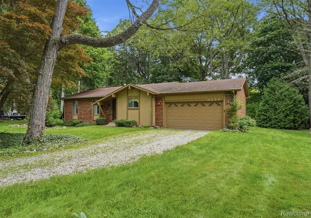 Photo 1 of Single family home for sale at 2742 Parkway Pl, Hartland, MI 48353 | MLS# 20261053136 | Listing updated on 2026-09-15