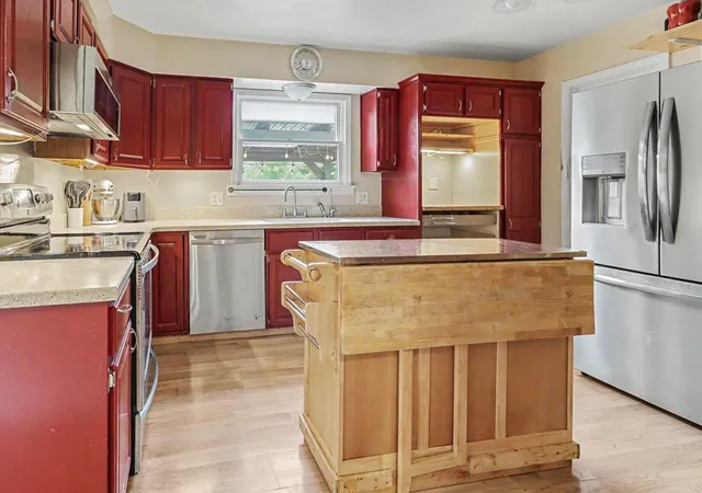 3rd image of 515 E Pine St, Fremont, MI 49412 | MLS# 72026035358