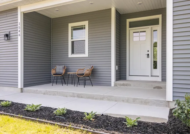 Photo 3 of Single family home for sale at 1546 Oban Way, Traverse City, MI 49696 | MLS# 78080070931 | Listing updated on 2026-09-06