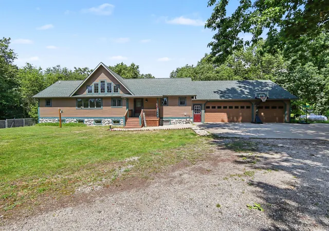 1st image of 1824 S Pere Marquette Hwy, Ludington, MI 49431 | MLS# 67026035361