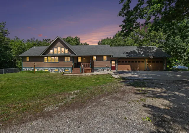 3rd image of 1824 S Pere Marquette Hwy, Ludington, MI 49431 | MLS# 67026035361