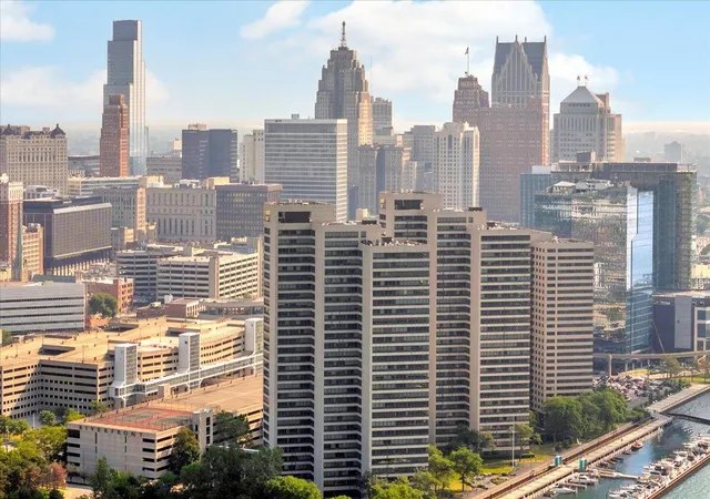 Photo 4 of Condo for sale at 1001 W Jefferson Ave #8A, Detroit, MI 48226 | MLS# 81026035365 | Listing updated on 2026-07-16
