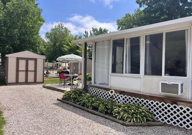 Photo 3 of Single family home for sale at 10001 Goodall Rd, Durand, MI 48429 | MLS# 20261053141 | Listing updated on 2026-09-05