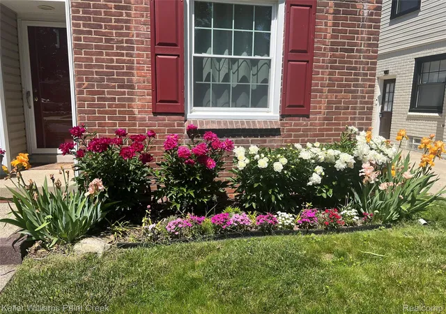 2nd image of 1466 Hampton Rd, Grosse Pointe Woods, MI 48236 | MLS# 20261053142