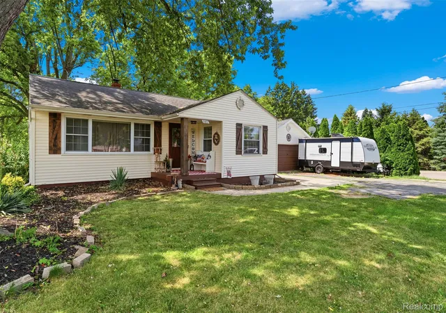5th image of 8403 Miller Rd, Swartz Creek, MI 48473 | MLS# 20261053153