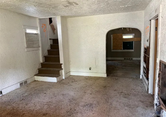 Photo 1 of Single family home for sale at 2509 Brown St, Flint, MI 48503 | MLS# 20261053170 | Listing updated on 2026-09-13