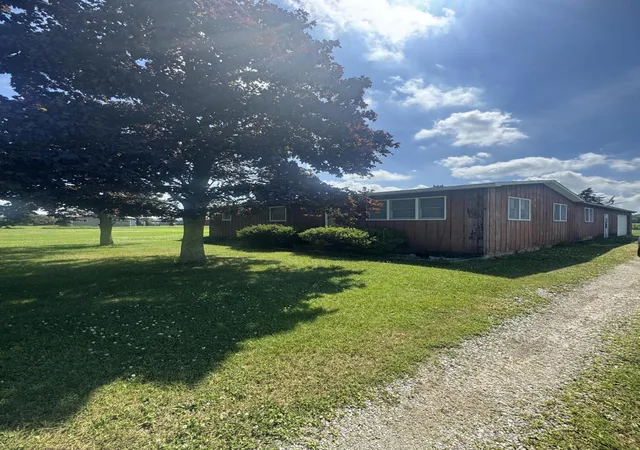 Single family home for sale at 1247 N Steel Rd, Merrill, MI 48637 | MLS# 65026035397