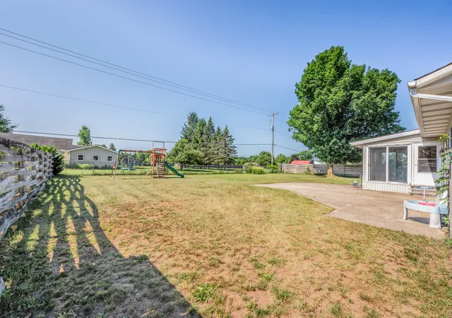 30th image of 20565 Okemos Rd, Big Rapids, MI 49307 | MLS# 72026035400