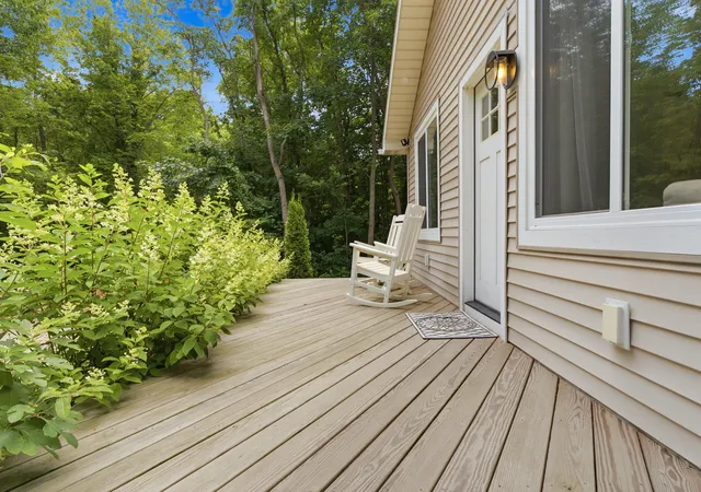 Photo 4 of Single family home for sale at 5912 Madison St, Coloma, MI 49038 | MLS# 69026035406 | Listing updated on 2026-07-12