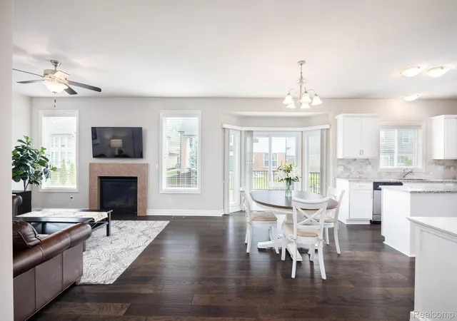 4th image of 3534 Birchmount Dr, Troy, MI 48083 | MLS# 20261053186