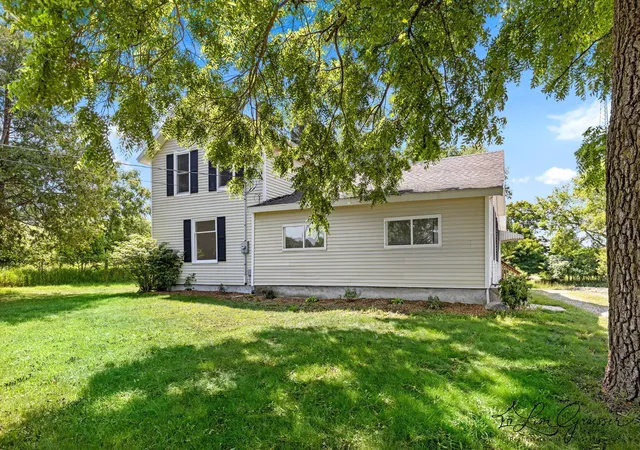 Photo 3 of Single family home for sale at 6621 Tamarack Rd, Lakeview, MI 48850 | MLS# 65026035424 | Listing updated on 2026-09-16