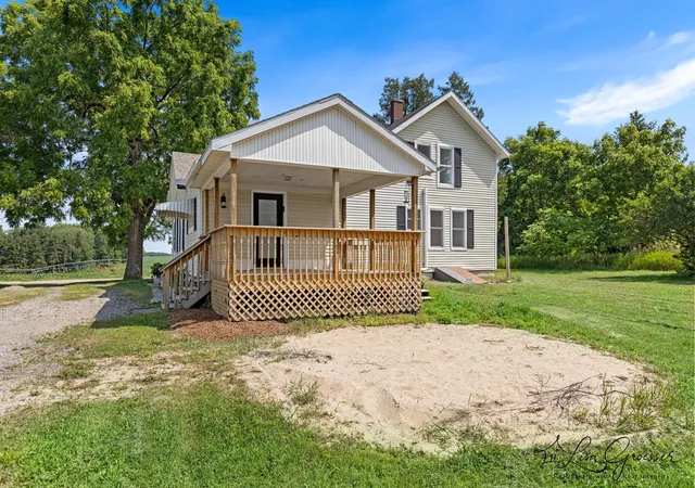 Photo 3 of Single family home for sale at 6621 Tamarack Rd, Lakeview, MI 48850 | MLS# 65026035424 | Listing updated on 2026-09-16