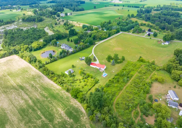 4th image of 6193 S Ionia Rd, Bellevue, MI 49021 | MLS# 66026035430
