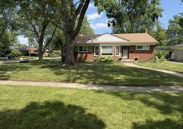 3rd image of 31180 E Rutland St, Beverly Hills, MI 48025 | MLS# 81026035435